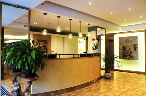 Внешний вид отеля Hotel Victoria в Каннах, фото 4