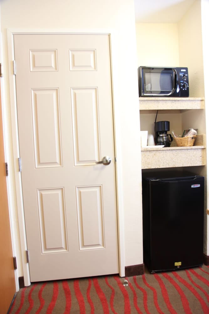 Фото Comfort Inn Los Angeles near Hollywood