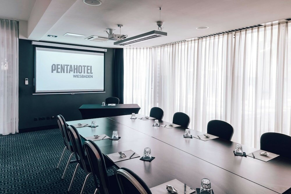 Фото Pentahotel Wiesbaden