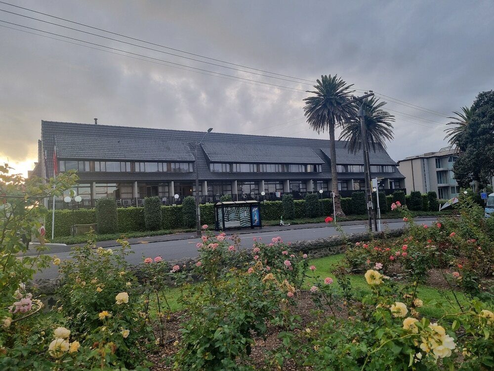 Фото Auckland Rose Park Hotel