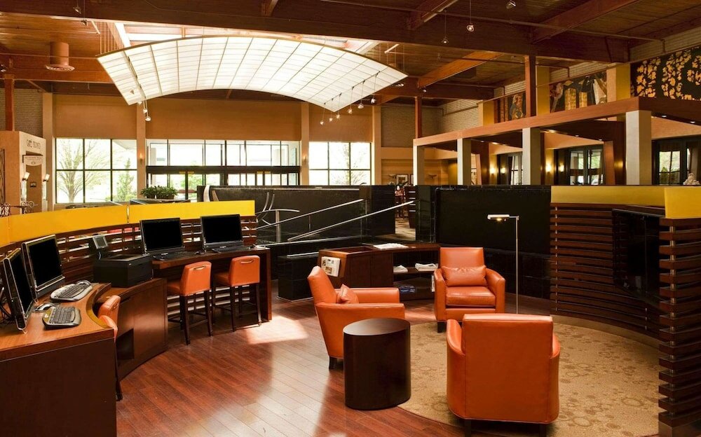 Фото Radisson Hotel Hauppauge-Long Island