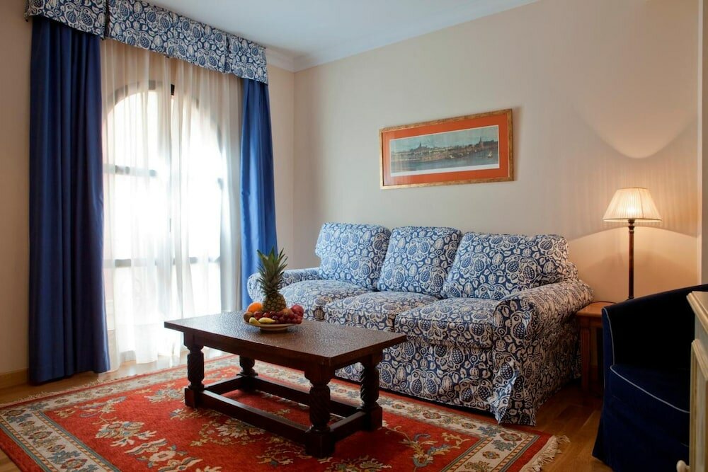 Фото Hotel Doña Maria