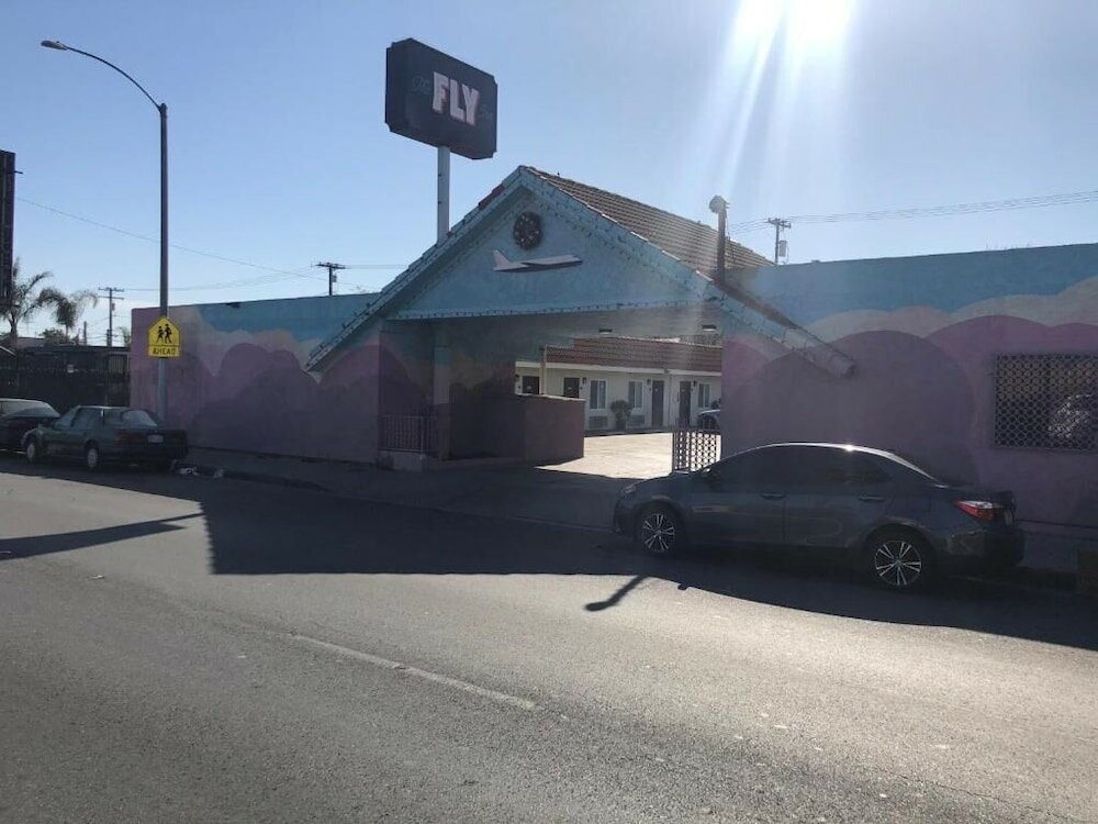 Фото The Fly Inn