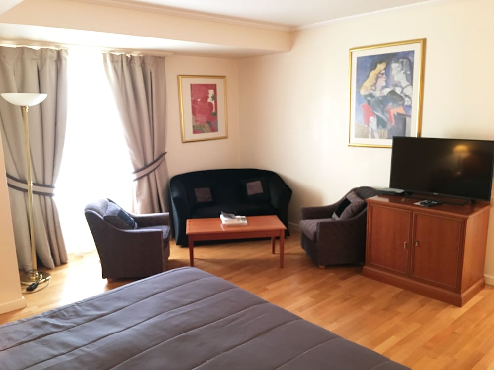 Фото Theoxenia Palace Hotel