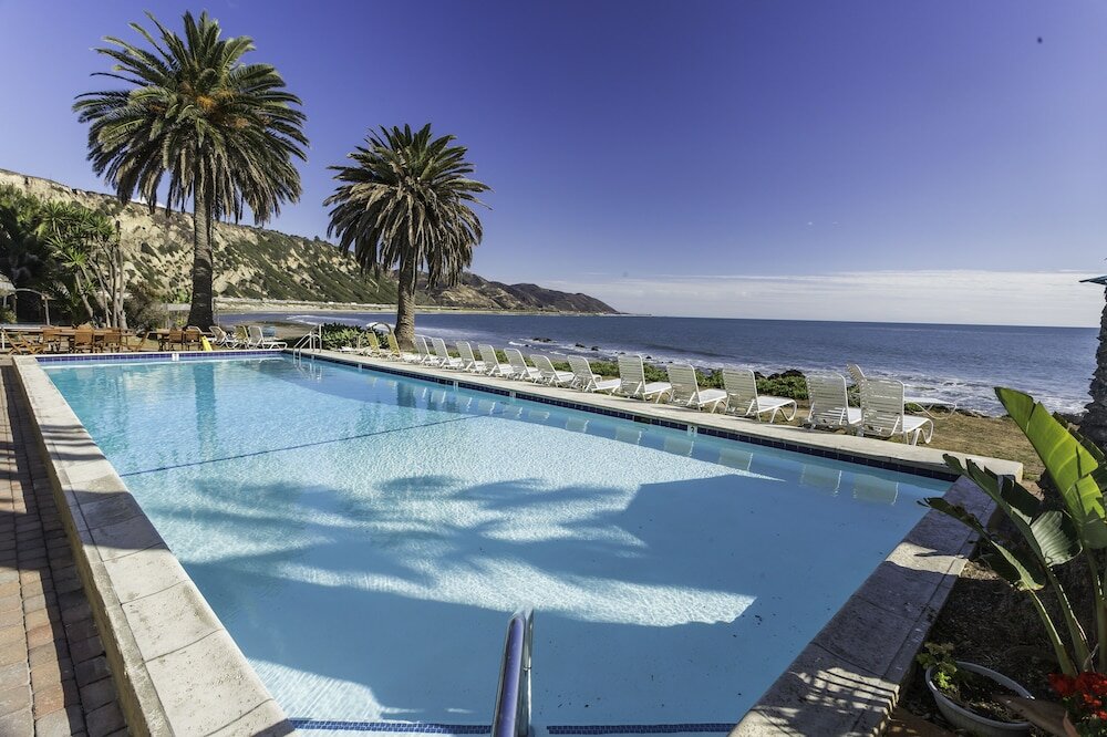 Фото Cliff House Inn On The Ocean