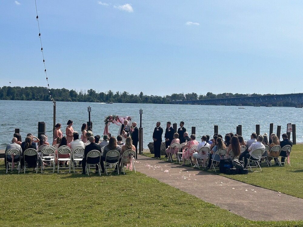 Фото Niagara Riverside Resort, Bw Premier Collection