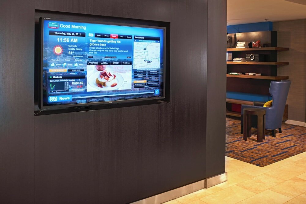 Фото Courtyard by Marriott Cleveland Independence