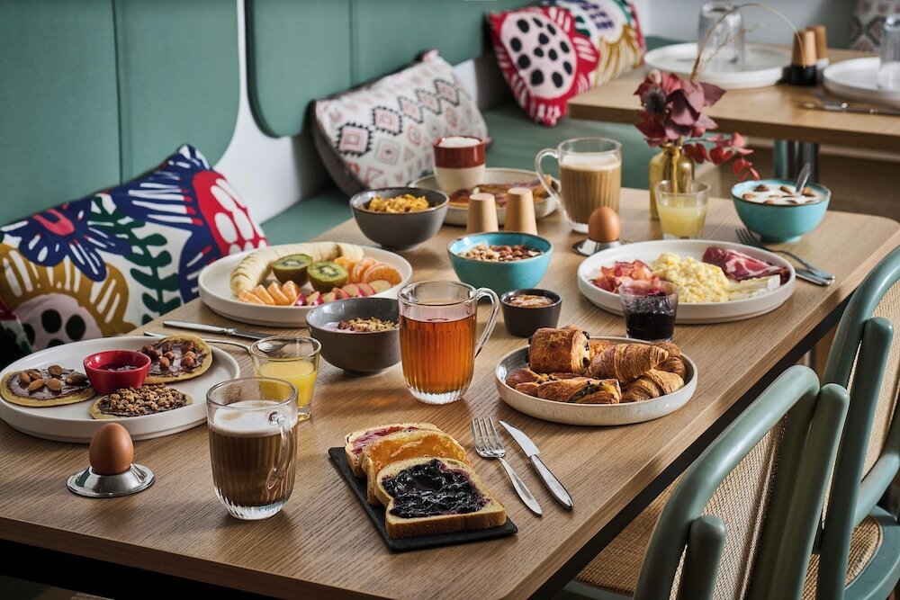 Фото Hotel Cervantes by Happyculture