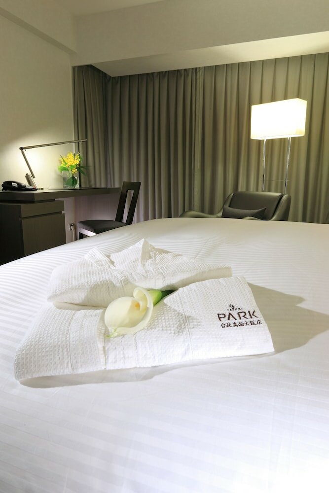 Фото Park Taipei Hotel