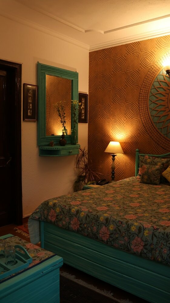 Фото On The House