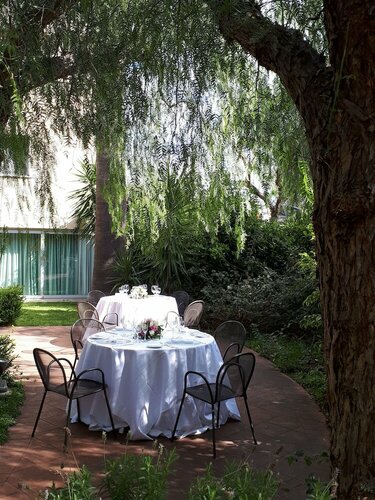 Внешний вид отеля Hotel Majesty в Барях, фото 4