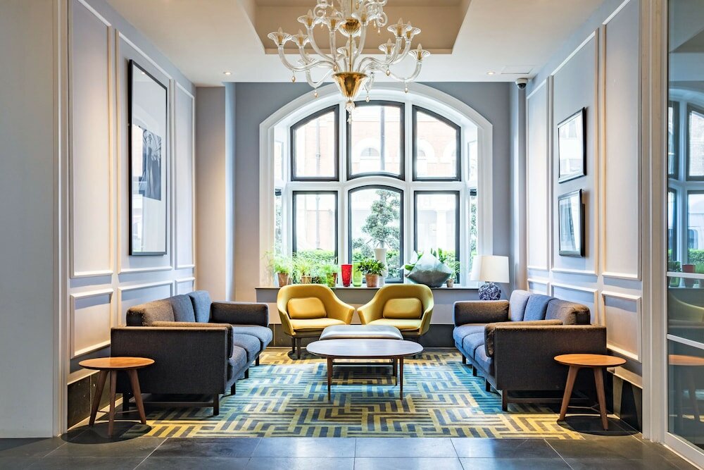 Фото Radisson Blu Edwardian Bloomsbury Street Hotel, London