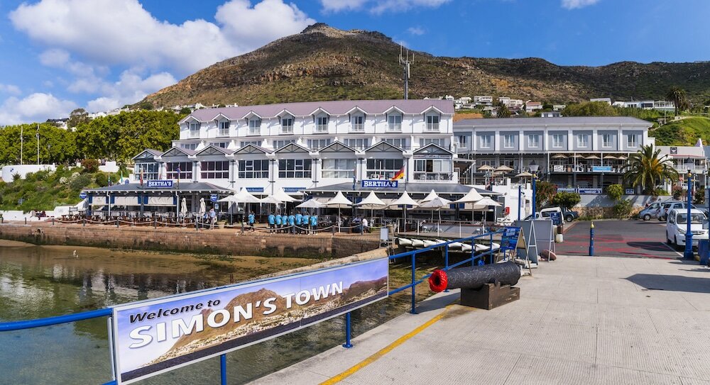Фото Simon’s Town Quayside Hotel