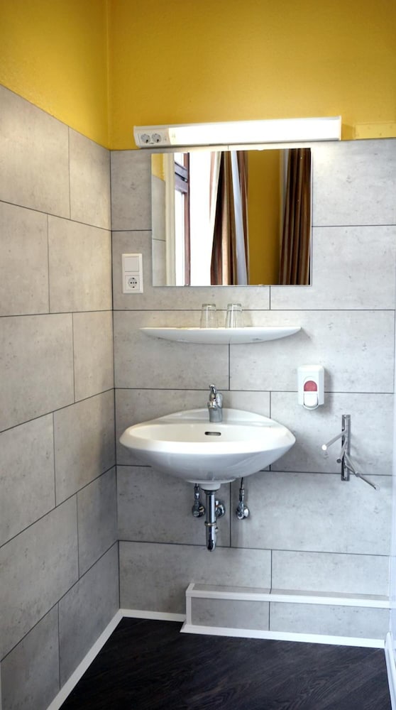 Фото Hotel-Pension Kieler Hof