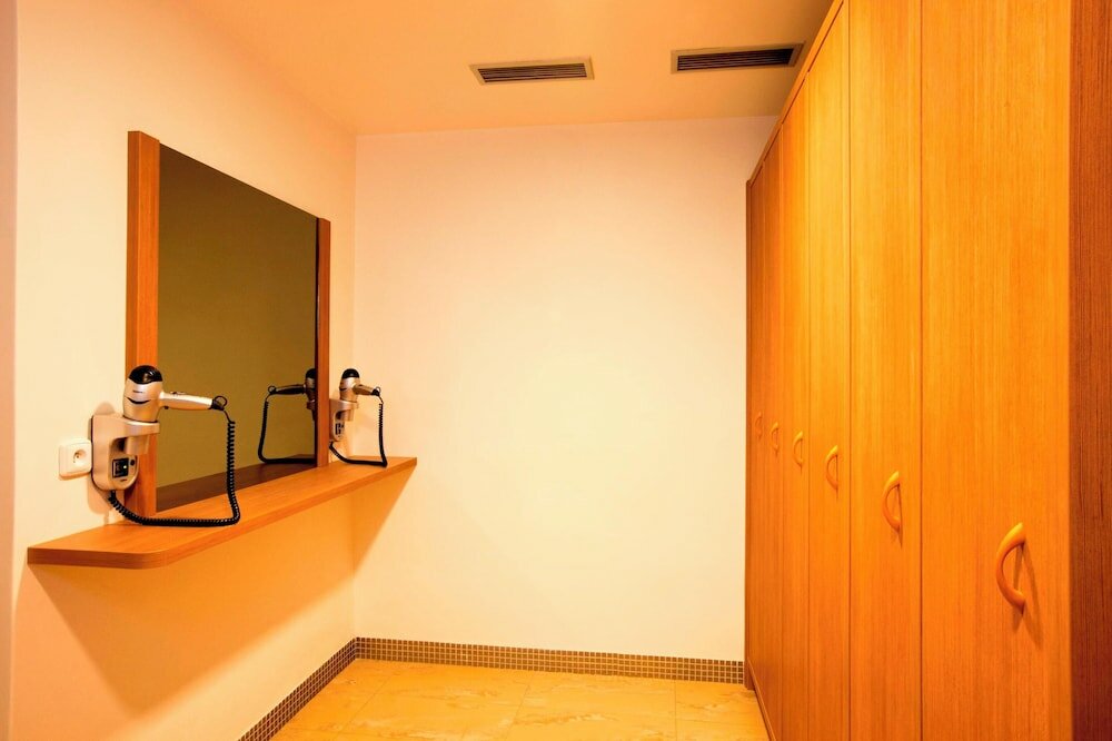 Фото Hotel Relax Inn