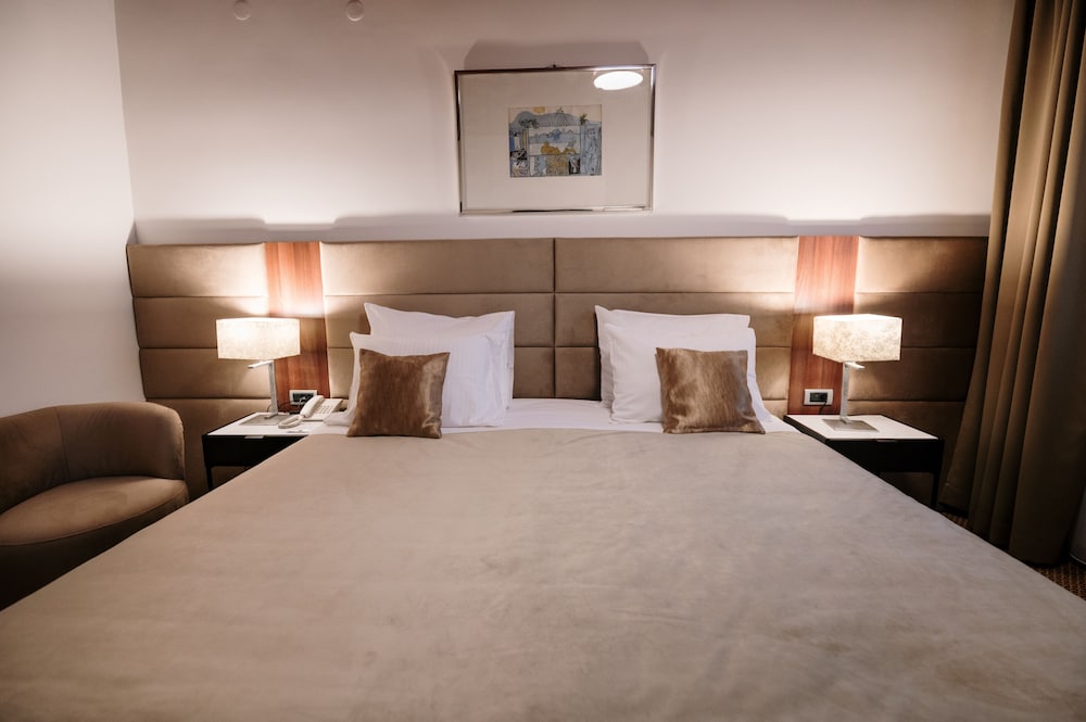 Фото Slavija Garni