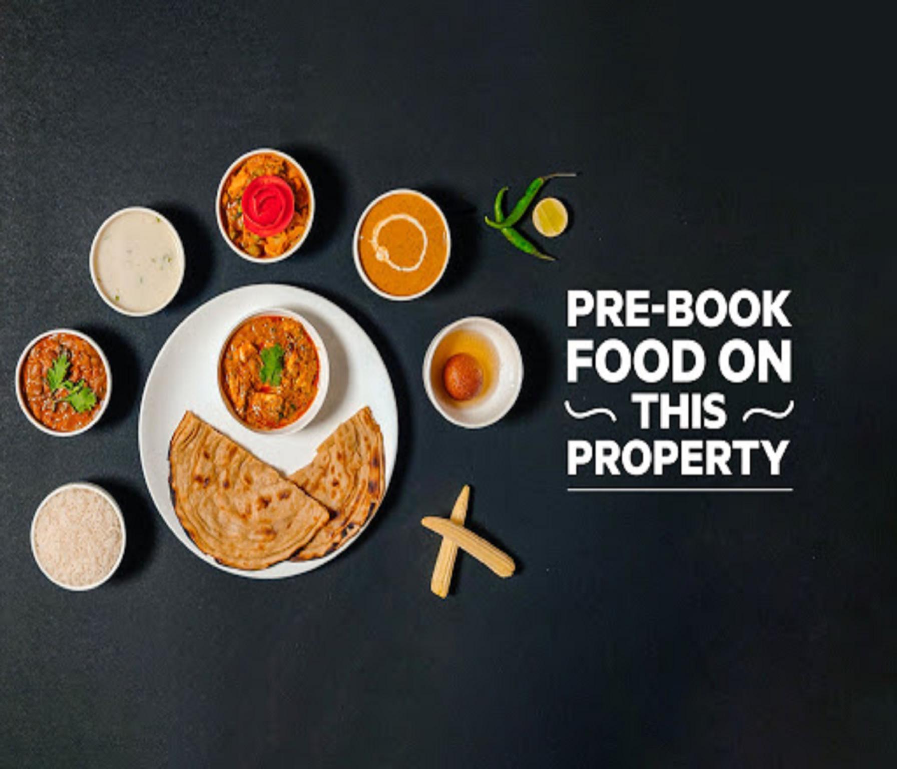 Фото Oyo 9726 Hotel Aura Palace Deluxe