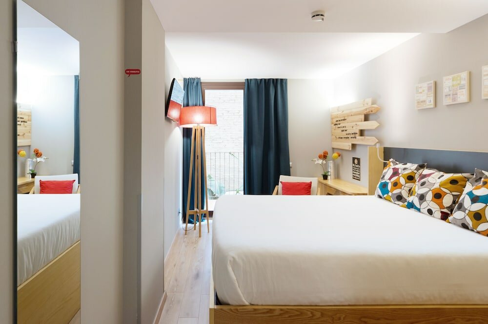 Фото Yeah Barcelona Hostel