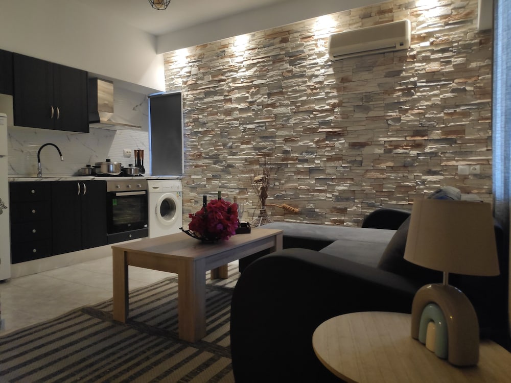 Фото MarGio Skiathos Apartments