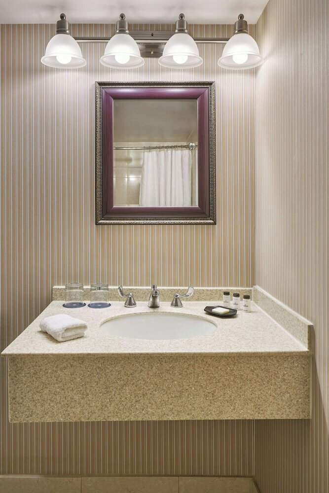 Фото Sheraton Inner Harbor Hotel