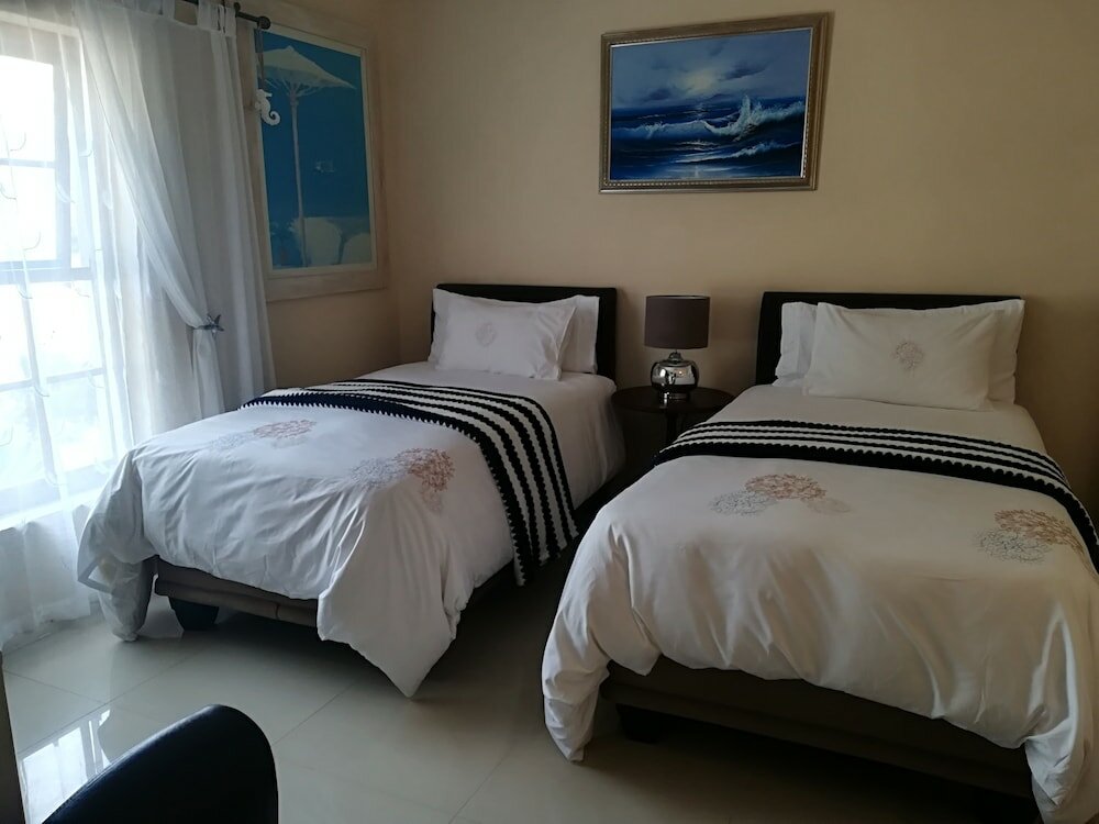 Фото Blouberg Manor Boutique Hotel