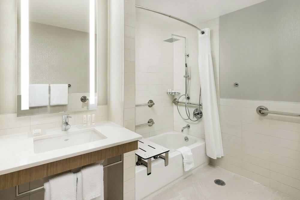 Фото Courtyard by Marriott New York Downtown Manhattan/Financial District