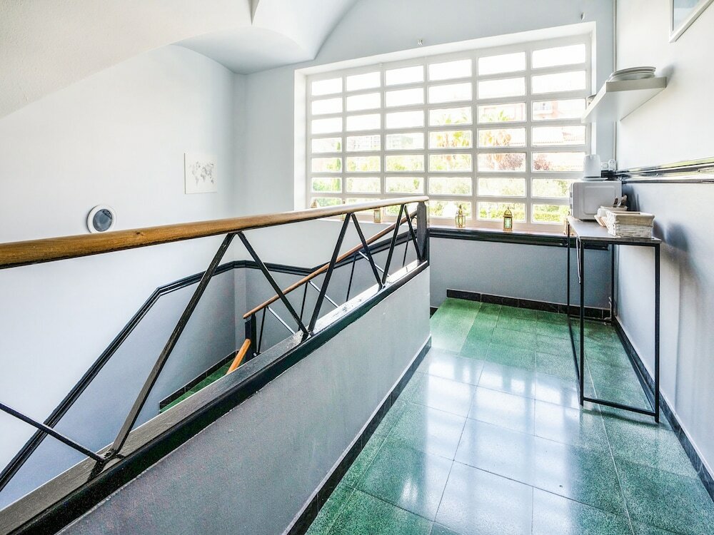 Фото Hostal El Patio de la Luna by Vivere Stays