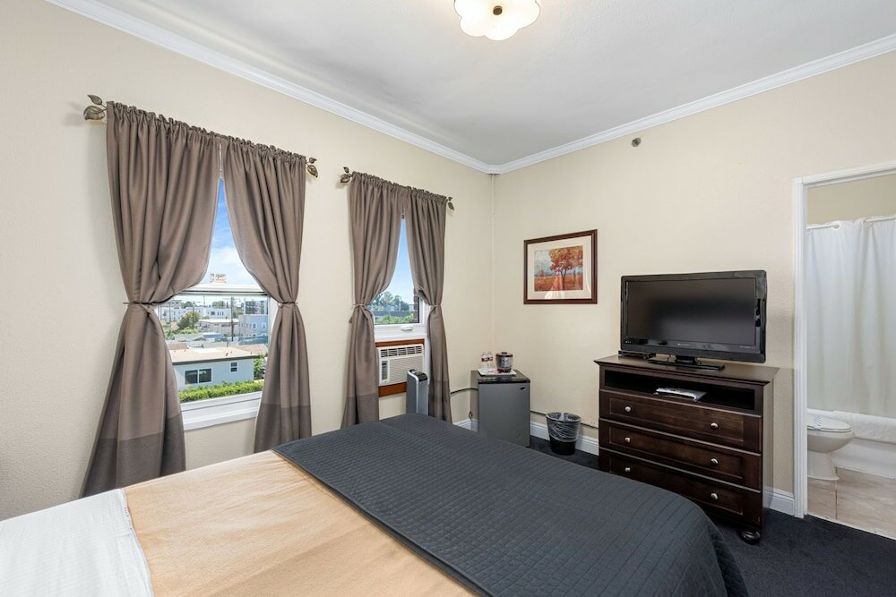 Фото Hollywood Historic Hotel