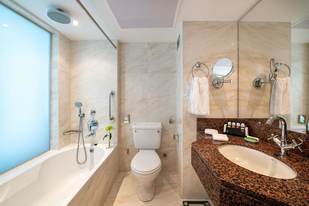 Фото Constantinou Bros Athena Beach Hotel