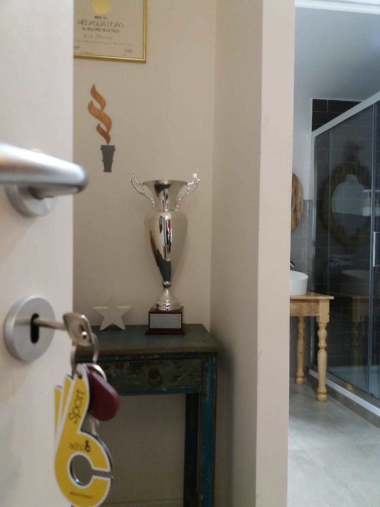 Фото AD Hoc Rooms