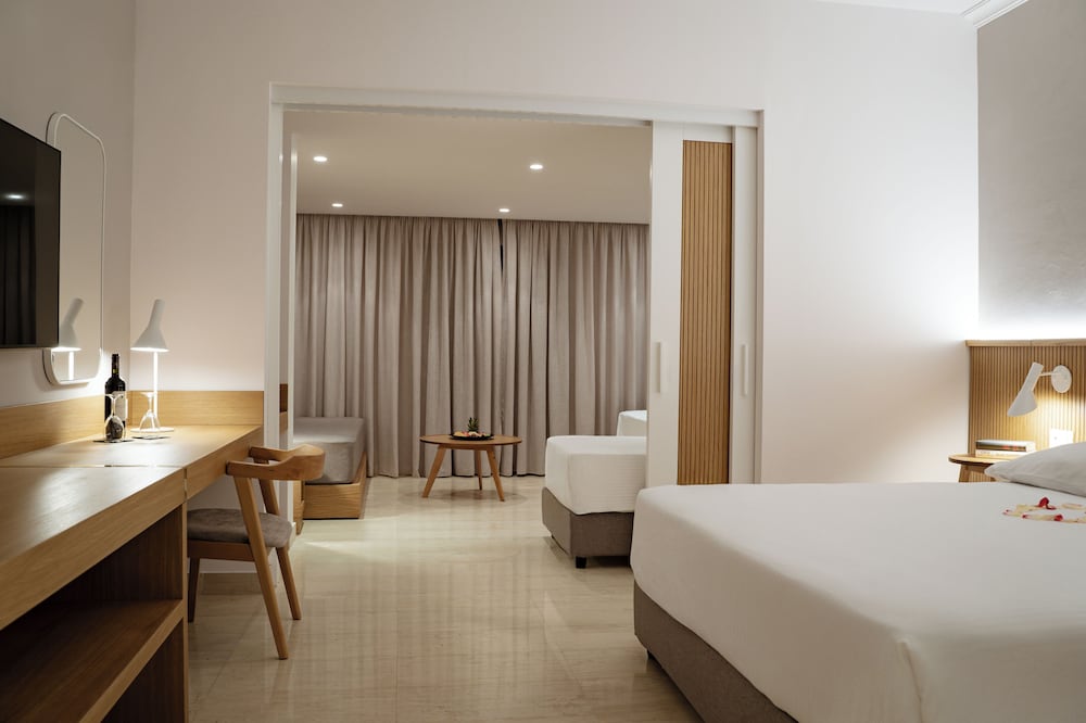 Фото Roda Beach Resort & SPA All-inclusive