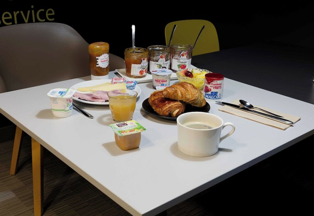 Фото B&B Hotel Reims Centre Erlon