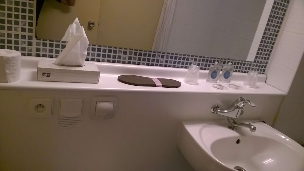 Фото Hotel Kyriad Mulhouse Est - Lutterbach