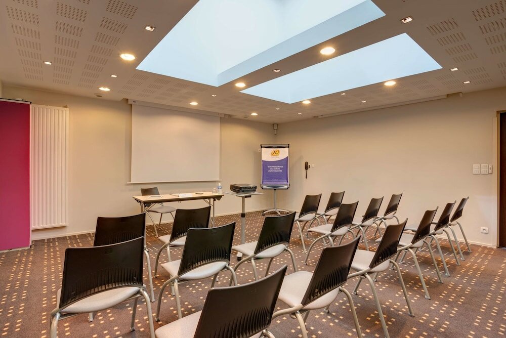 Фото Hôtel Kyriad Rennes Nord