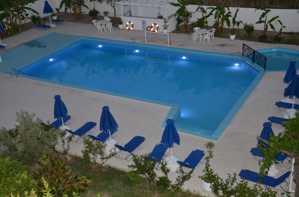 Фото Costa Angela