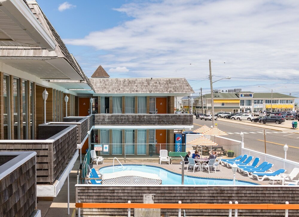 Фото Charlroy Motel