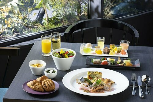 Внешний вид отеля Hotel Intergate Osaka Umeda в Осаке, фото 5