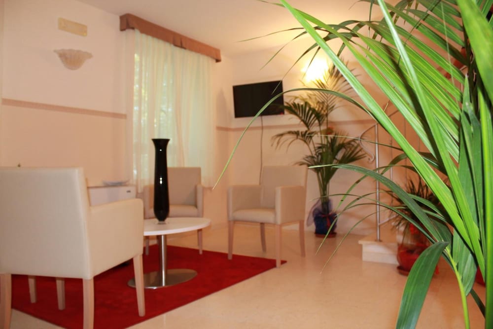 Фото Hotel Mariano