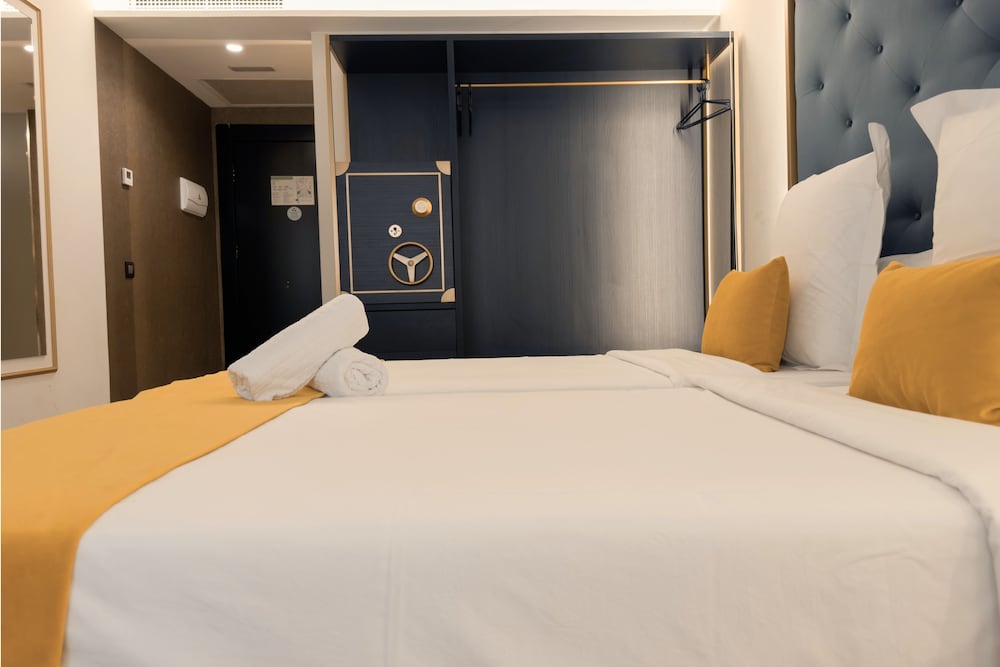 Фото Design Plus Bex Hotel