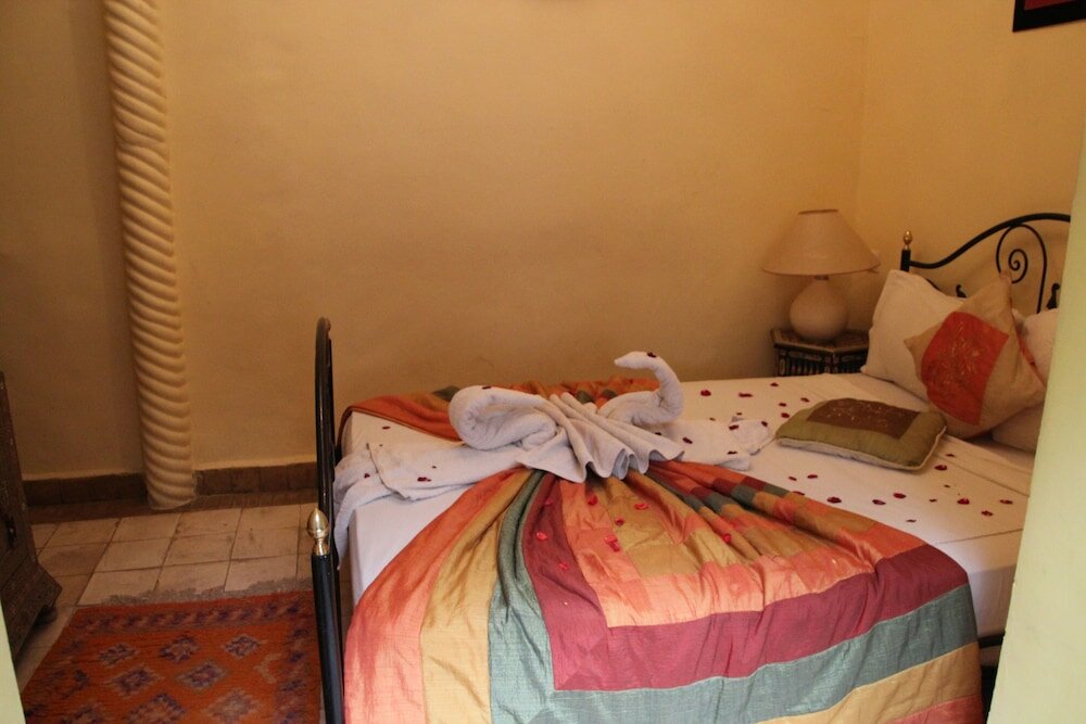 Фото Riad Bibtia