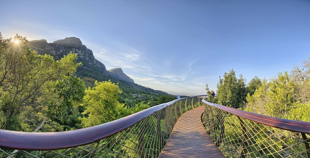 Фото First Group Riviera Suites