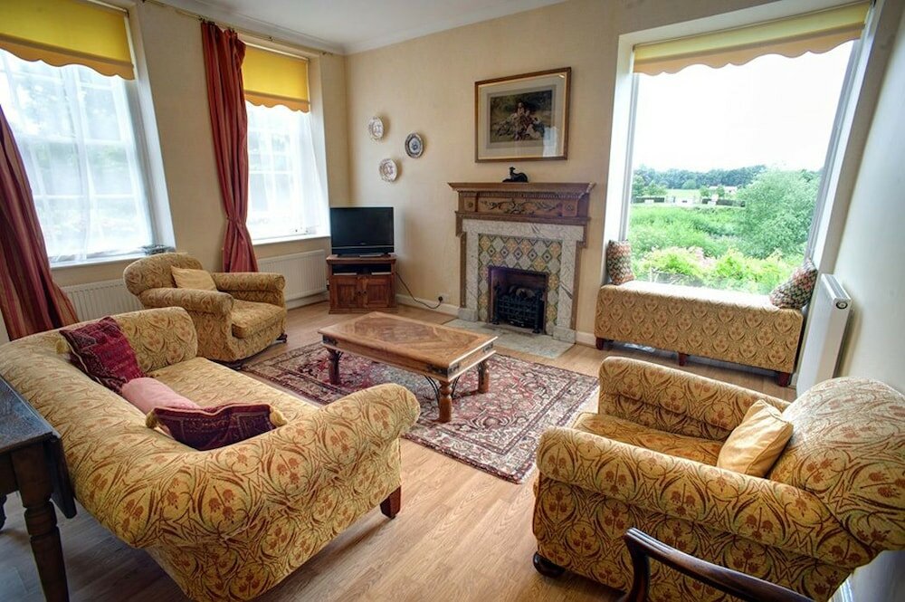 Фото Ednam House Hotel