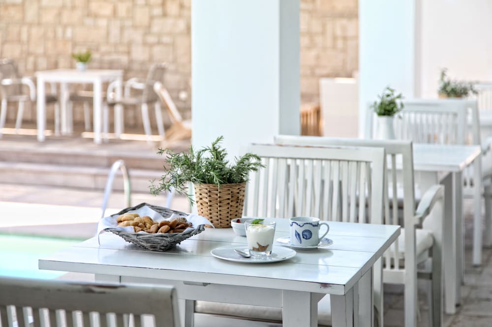 Фото Ammos Hotel