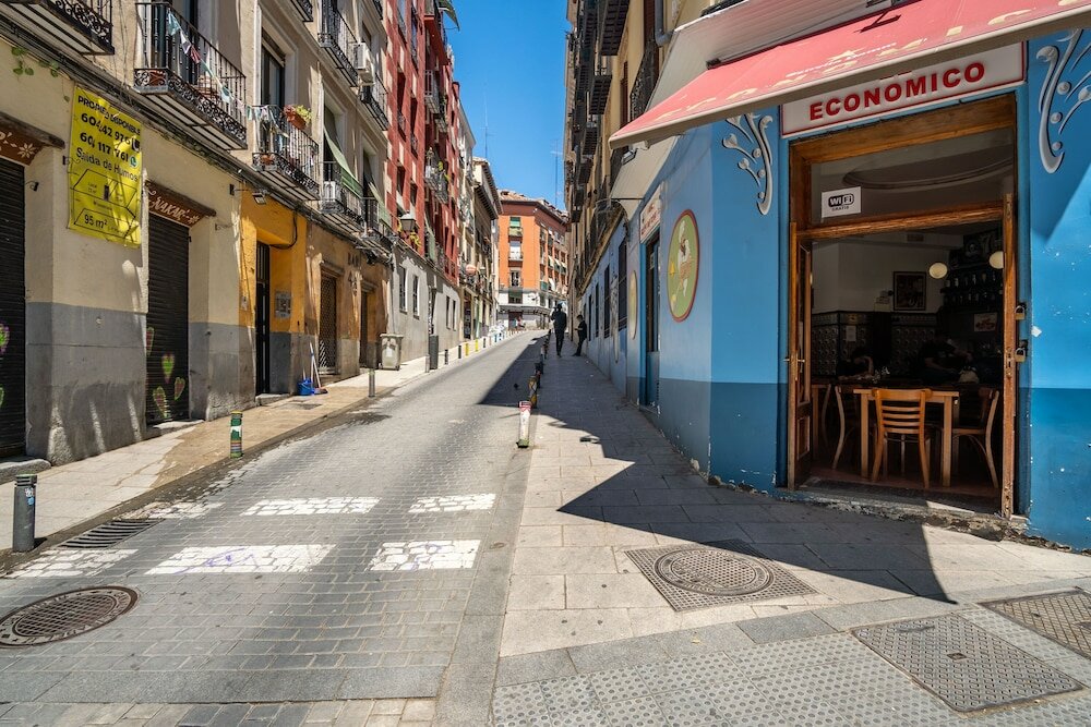 Фото Limehome Madrid Calle Ave María
