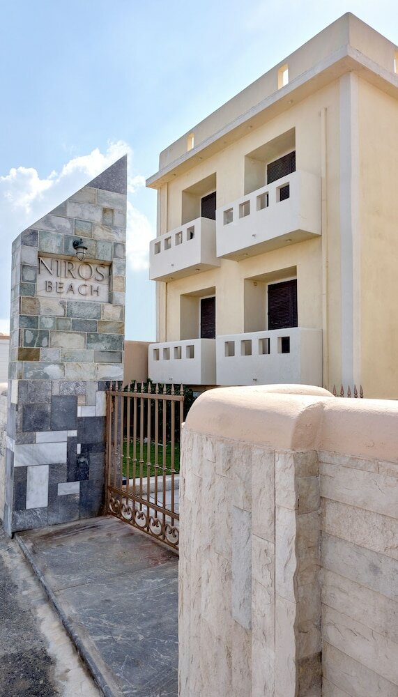 Фото Niros Beach