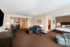 Wingate by Wyndham Lexington (United States Route 11), hotel