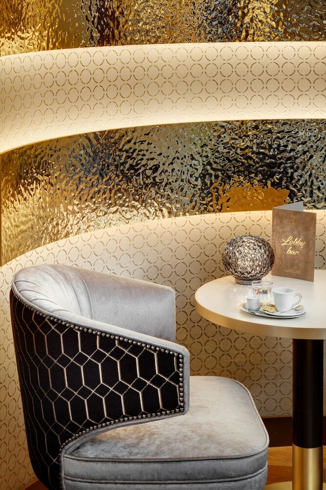 Фото 194355623668