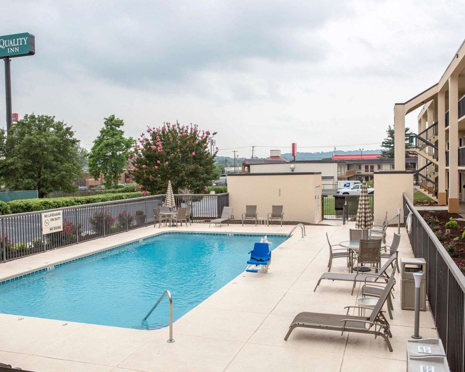 Фото Quality Inn Merchants Drive