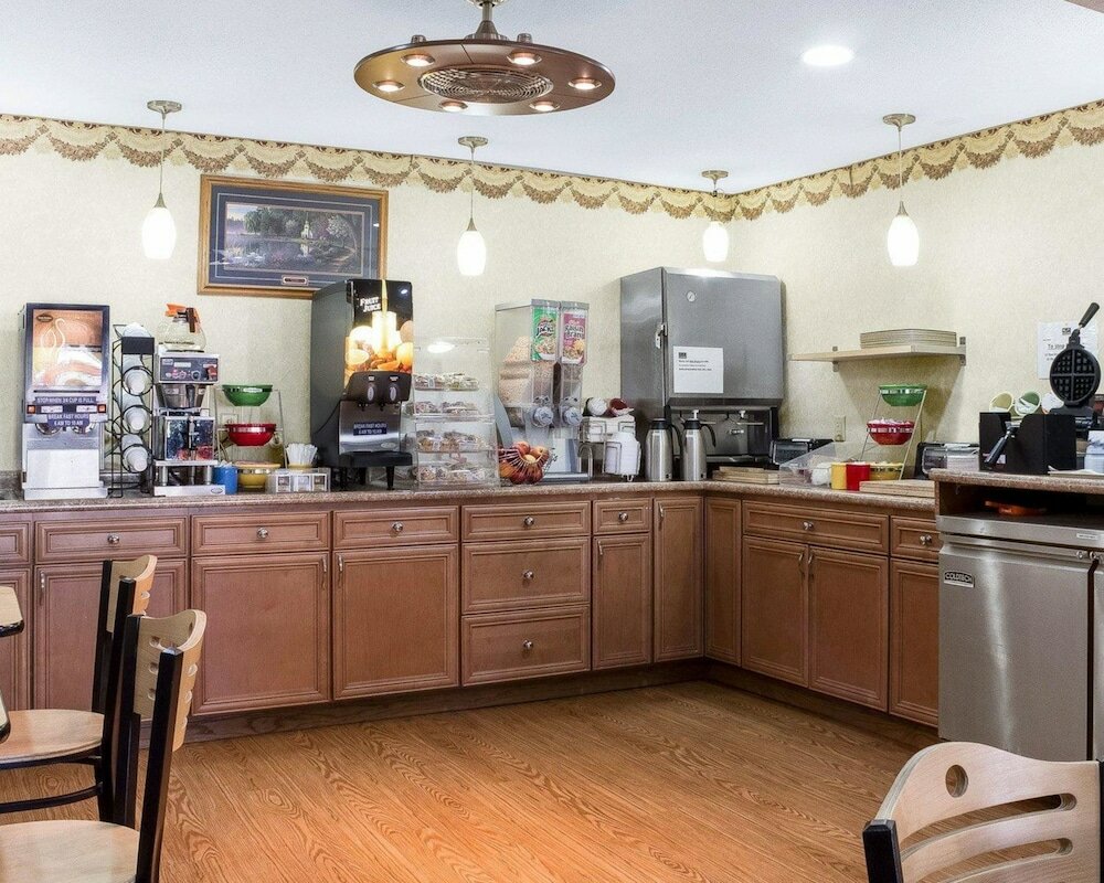 Фото Econo Lodge Grand Forks