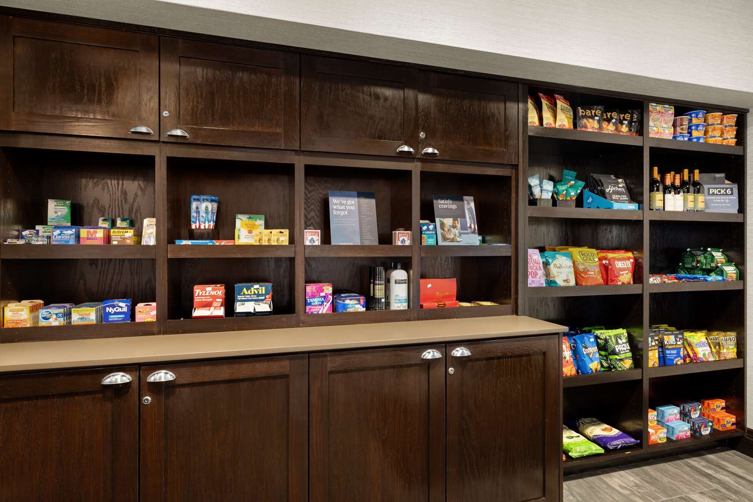 Фото Homewood Suites by Hilton Bakersfield